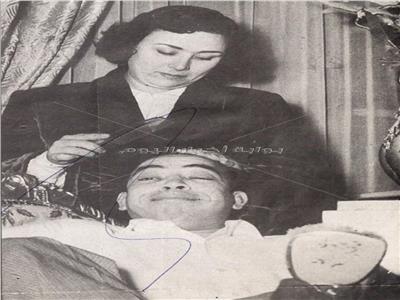 إسماعيل ياسين وزوجته