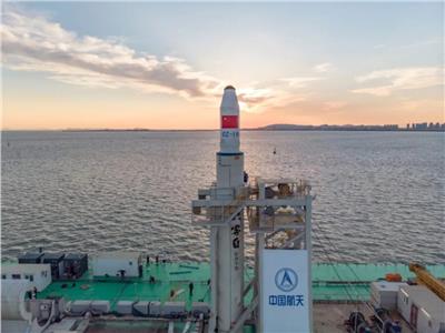 فيديو| الصين تبني سفينة بحرية مجهزة لإطلاق الصواريخ إلى الفضاء بحلول 2022