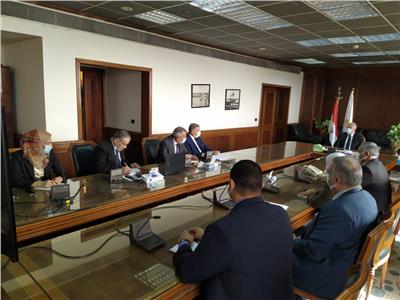  عبد العاطى يستقبل وفداً عراقياً رفيع المستوى من وزارة الموارد المائية   