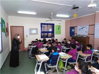 حملات توعوية مكثفة لطلبه المدارس عن أهمية الإجراءات الوقائيه