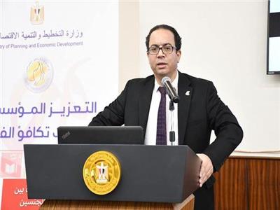  الدكتور طارق عبد الخالق مستشار وزيرة التخطيط