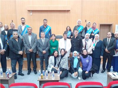 كلية الألسن بالغردقة تحتفل بسيدة اللغات