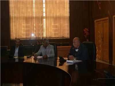 محافظة البحر الأحمر تستعرض المشروعات التي سيتم إدراجها بخطة العام المالي المقبل