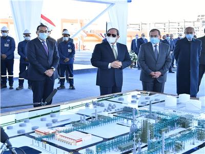 الرئيس السيسي خلال افتتاح مجمع أسيوط لإنتاج البنزين