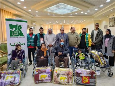 محافظ شمال سيناء يسلم ذوي الاحتياجات الخاصة أجهزة تعويضية
