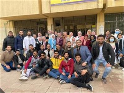 كلية الصيدلة جامعة حلوان تنظم حملة لمكافحة الإدمان