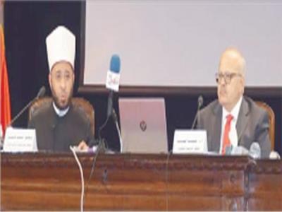 د. محمد الخشت ود. أسامة الأزهرى خلال المحاضرة