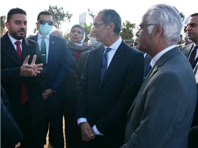رئيس جامعة بورسعيد يستقبل وزير الاتصالات