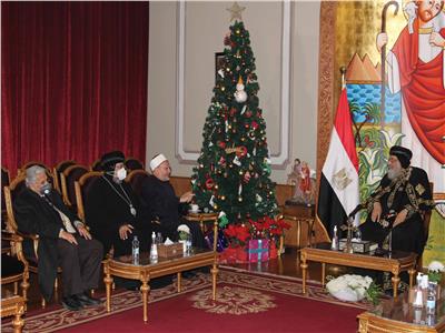 مفتي الجمهورية خلال تقديم التهنئة للبابا تواضروس بعيد الميلاد المجيد