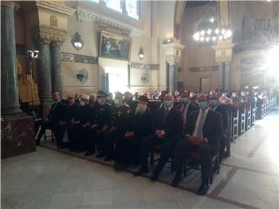 محافظ القاهرة خلال حضور احتفال الأرمن الأرثوذكس بعيد الميلاد