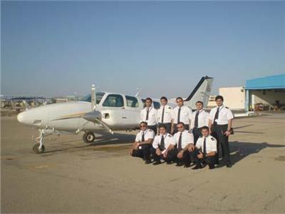  أكاديمية مصر للطيران