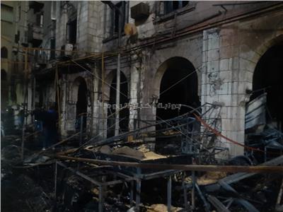حريق 18 باكية محلات أمام مسجد الحسين