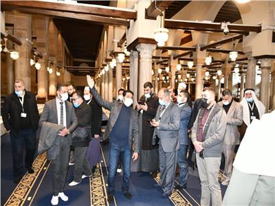 جولة ميدانية للأئمة الفلسطينيين بمسجدي الجامع الأزهر والإمام الحسين بالقاهرة