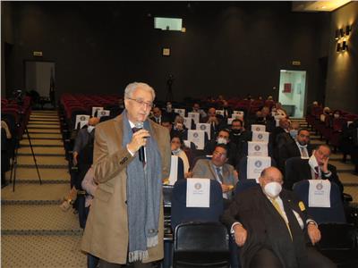 الدكتور نادر رياض عضو مجلس إدارة جمعية رجال الأعمال المصريين