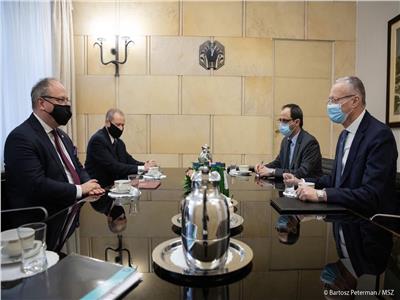 لقاء السفير المصري في بولندا مع رئيس جهاز الخدمة الخارجي