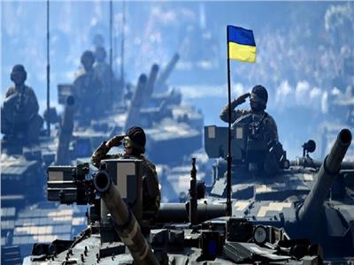 وزارة الدفاع الأوكرانية: مقتل ضابط كبير بالجيش الروسي وإصابة آخر