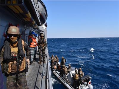 البحرية المصرية والفرنسية تنفذان تدريبان بنطاق الأسطول الجنوبي بالبحر الأحمر