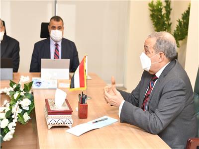 " وزير الدولة للإنتاج الحربى " يعقد أول اجتماع بمقر الوزارة بالحي الحكومي بالعاصمة الإدارية الجديدة