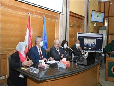  اجتماع مجلس كلية الآداب بجامعة القاهرة