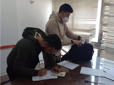  الهجرة تبدأ تلقي أوراق الطلاب المصريين العائدين من أوكرانيا