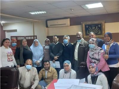تكريم المتميزين من إدارة المعامل بصحة قنا 