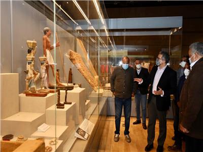 تفقد وزير السياحة والآثار قاعة النسيج المصري بالمتحف القومي للحضارة المصرية