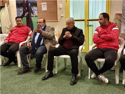 رئيس المقاولون العرب يجتمع مع الجهاز الفني واللاعبين ويطالبهم بمواصلة الانتصارات