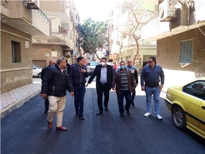نائب محافظ القاهرة يشدد على انتهاء خطة رصف الطرق بالزيتون