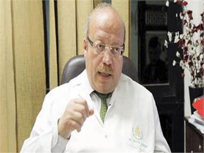 الدكتور جمال عصمت عضو اللجنة القومية لمكافحة الفيروسات الكبدية