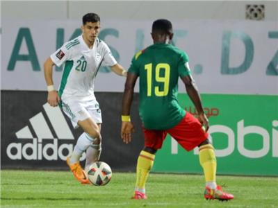 صورة من مباراة الجزائر والكاميرون