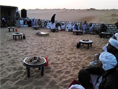 في سيناء افطار الرجال علي مائدة واحدة في الديوان خلال شهر رمضان 
