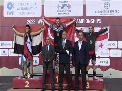 محمود حسني يحرز فضيتين لمصر في بطولة العالم للأثقال