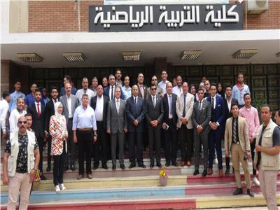 وزير الشباب والرياضة يناقش رسالة علمية بجامعة المنيا