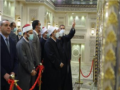 الإمام الأكبر يتفقد أعمال التجديد الشاملة بمسجد الحسين صباح اليوم