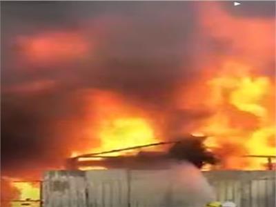 حريق هائل يلتهم سوق الخيام في الكويت 