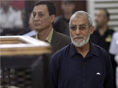 تاجيل محاكمة محمد بديع ومحمود عزت فى «أحداث المنصة»  