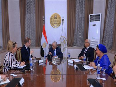 وزير التعليم يلتقي السفير البريطاني بالقاهرة