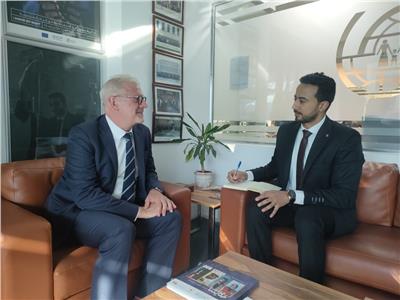  رئيس بعثة منظمة الهجرة الدولية اثناء حواره مع محرر بوابة اخبار اليوم