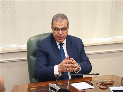 محمد سعفان وزير القوي العاملة 