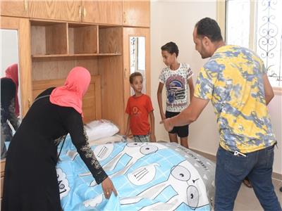 تسكين أهالي عقار الدخيلة المنهار بحي العجمي
