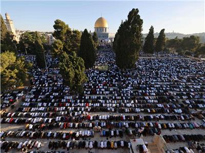 150 ألف فلسطيني يؤدون صلاة عيد الأضحى في المسجد الأقصى