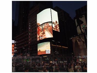 المقاصد السياحية المصرية على شاشات ضخمة  بميدان "تايمز سكوير" بنيويورك 