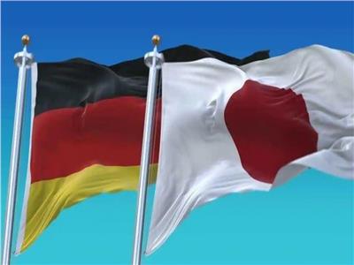 علما اليابان وألمانيا