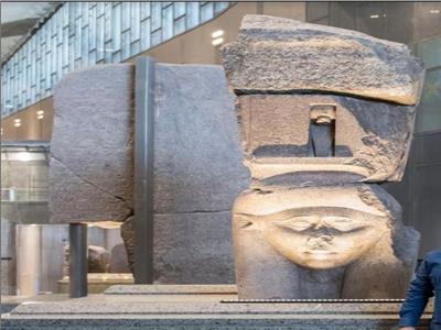  إضاءة ملوك الدرج العظيم بالمتحف المصرى الكبير
