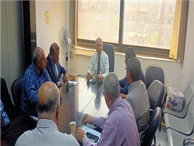 نائب محافظ القاهرة يناقش ترشيد الطاقة بالمباني الحكومية          
