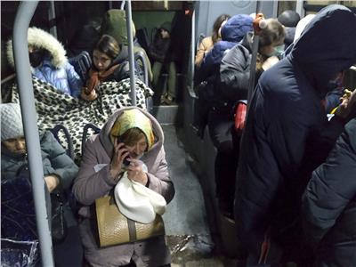 إجلاء نحو 26 ألف شخص من المناطق الخطرة في دونباس وأوكرانيا