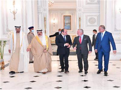 الرئيس السيسي خلال لقائه بقادة الإمارات والأردن والبحرين ورئيس الوزراء العراقي