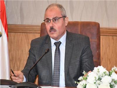 الدكتور ناصر مندور رئيس جامعة قناة السويس