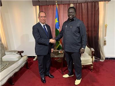 السفير المصري بجوبا يلتقي نائب رئيس جمهورية جنوب السودان