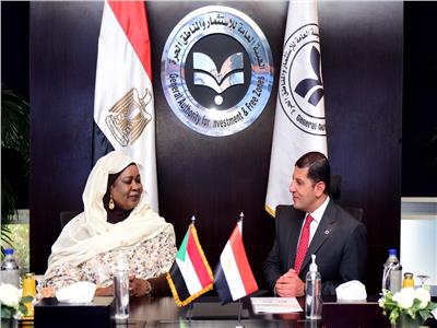 الرئيس التنفيذي للهيئة العامة للاستثمار ونظيرته السودانية